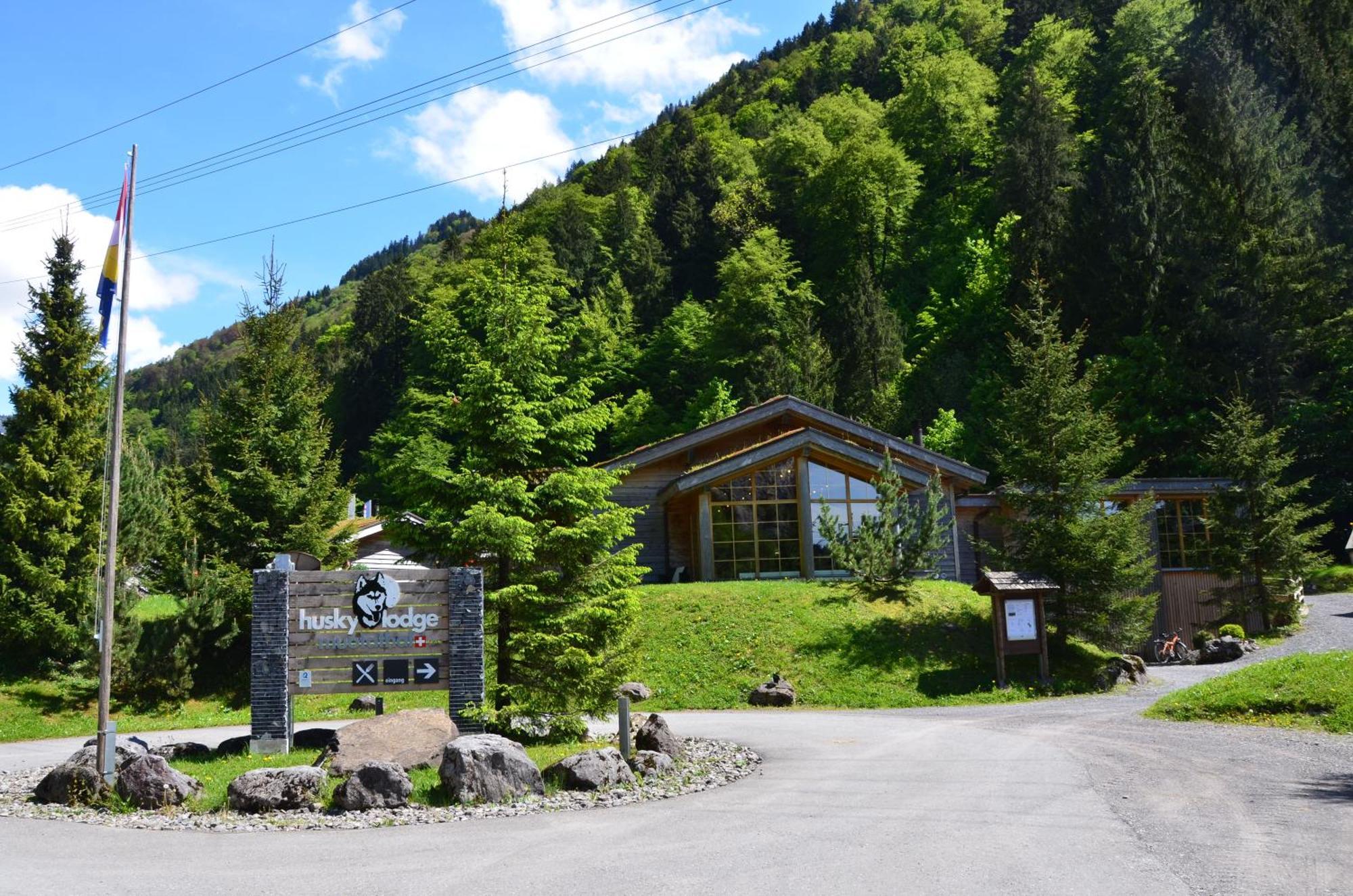 Huettenhotel Husky Lodge Muotathal Exterior foto