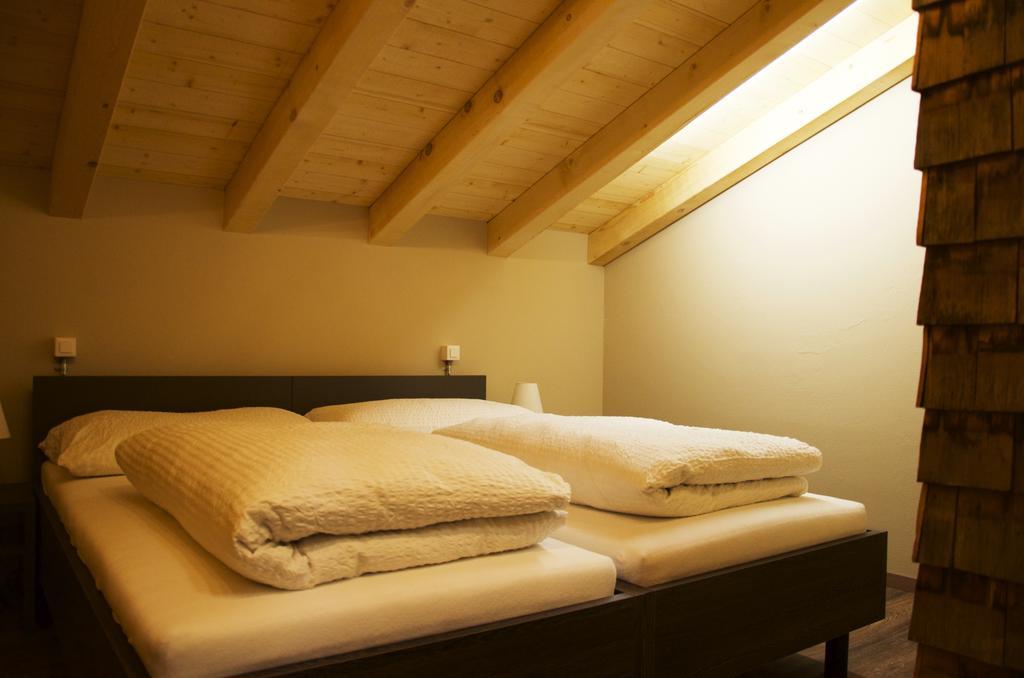 Huettenhotel Husky Lodge Muotathal Quarto foto