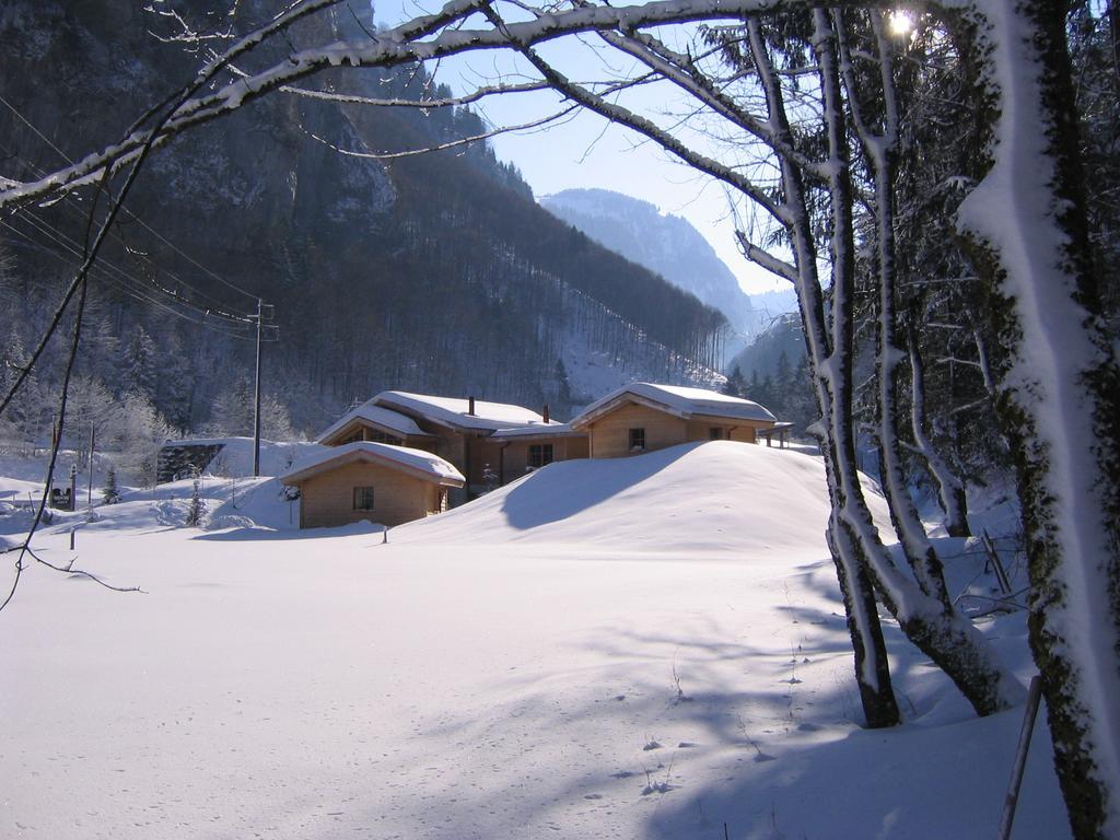 Huettenhotel Husky Lodge Muotathal Exterior foto